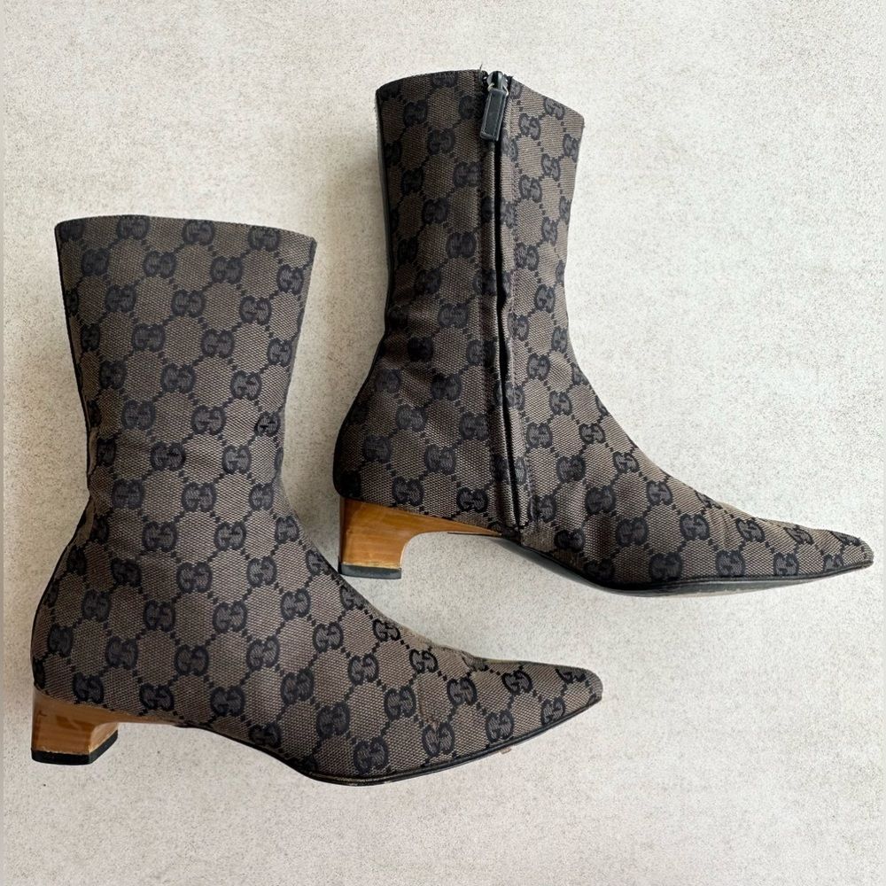 Gucci Vintage 90'S Brown GG Monogram Canvas Boots Wood Heels US 6B - Picture 13 of 16